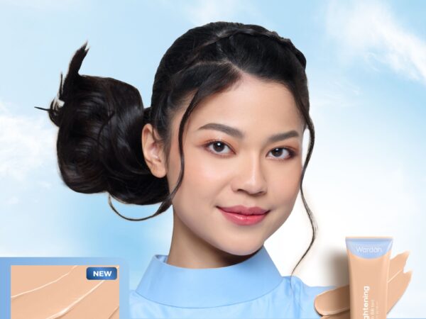 WARDAH Lightening Fresh BB Tint 15ml - Base Makeup Super Ringan yang Diformulasikan dengan SPF 32 PA+++ dan Serum Niacinamide Untuk Hasil Makeup Flawless dan Cerah - Makeup