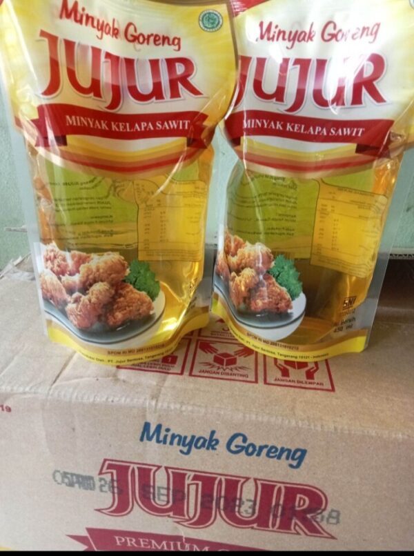 PAKET  2 PCS Minyak goreng  / merek sari sawit  kemasan 450 ml isi 2 pcs