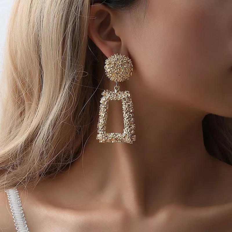 Elegant Crystal Drop Earrings